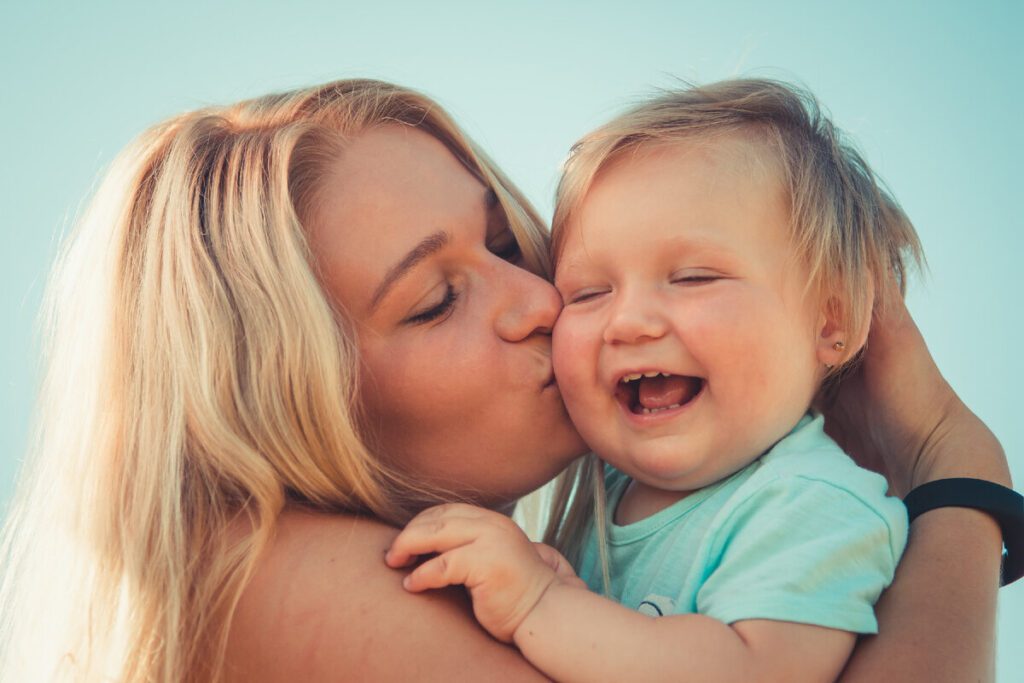 В чем разница между влиянием отца и матерью на детей? Гениальный ответ великого философа Фромма